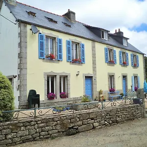 Bed & Breakfast Laura's Chambres D'hotes, Huelgoat