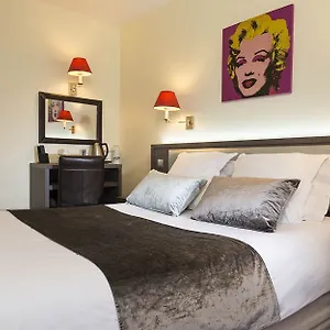 Aston 3* Paris