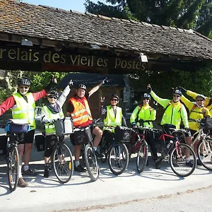 Hotel Le Relais Des Vieilles Postes Les Avenières